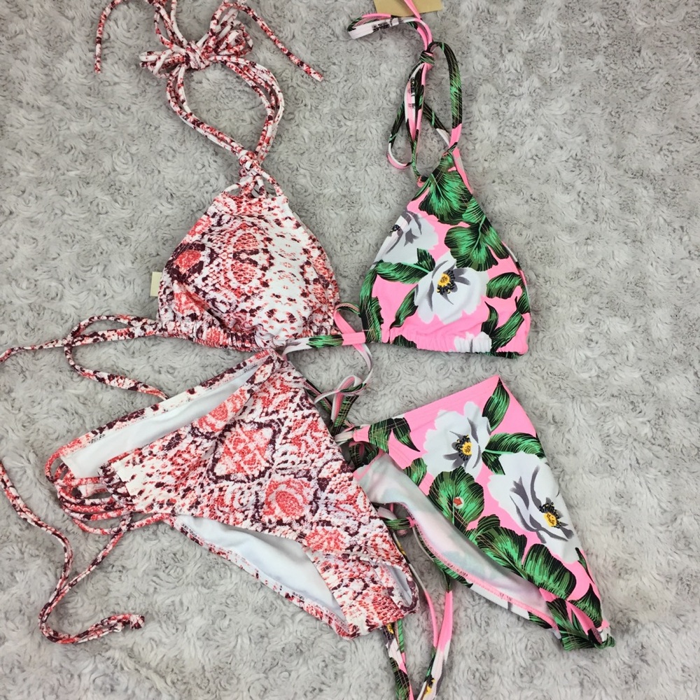 2 Bikinis